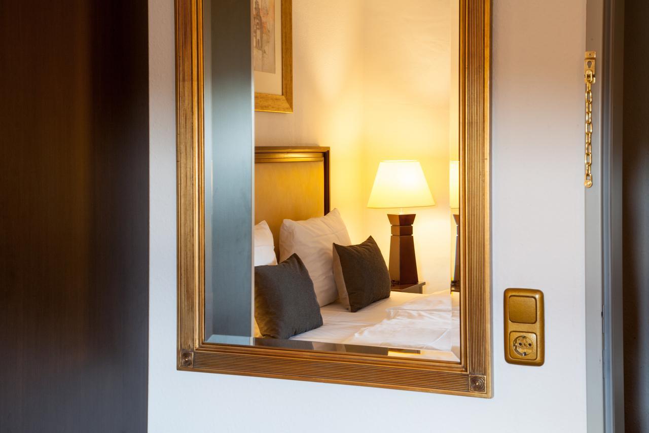 Burghotel Bad Belzig Бельциг Экстерьер фото